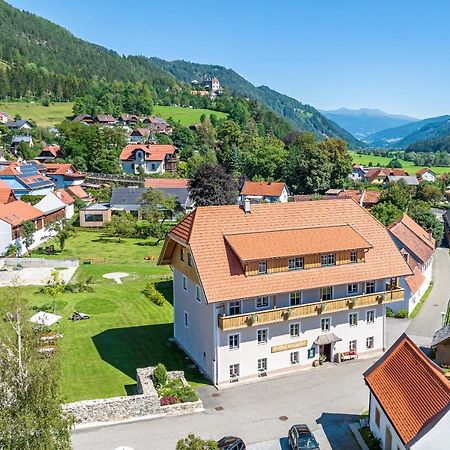 Отель Der Graggober Oberwoelz Stadt Экстерьер фото