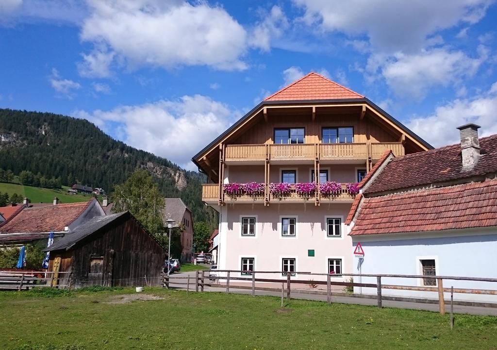 Отель Der Graggober Oberwoelz Stadt Экстерьер фото